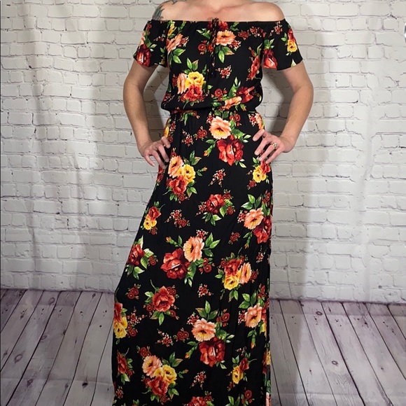 Dresses & Skirts - Black floral off the shoulder maxi dress